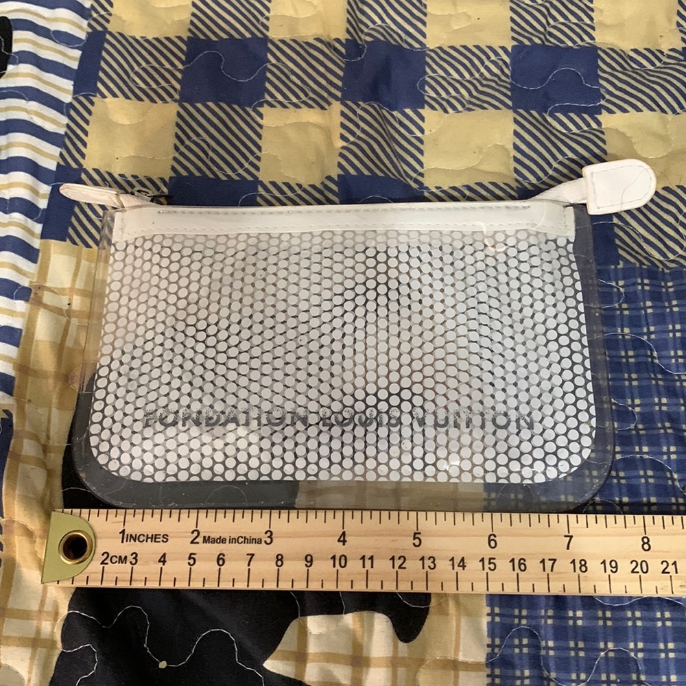 Louis Vuitton Fondation Cosmetic Clutch Bag